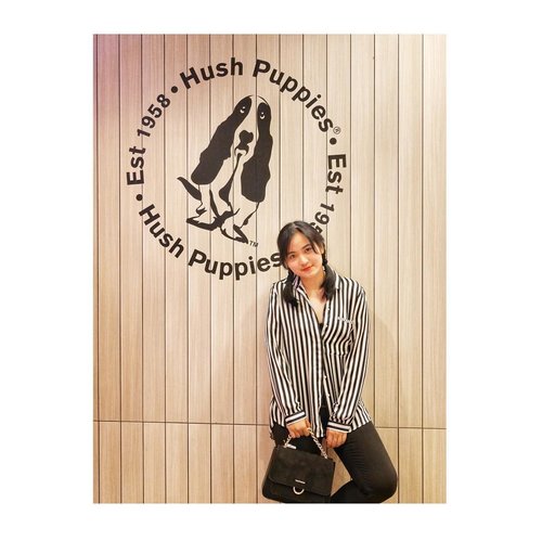 From yesterday’s re-opening store of @hushpuppiesid at @lippomallkemang , congrats ! It was super fun, with the trunk show of their new collection. .
Come and shop there, they’re having 30% discount storewide + additional 10% discount. As for you who loves online shopping, you can go straight to www.hushpuppies.co.id and get idr 100k off!
.
.
#hushpuppies #hushpuppiesid #HPLoveUnleashed #loveunleashed #hushpuppiesindonesia
.
.
.
.
.
#clozetteid #LYKEambassador #fashioninfluencers #ggrep #whatiweartoday #fashionpeople #stylebloggerindo #urbanfashionista #lookbookindonesiainspired #fashionphotographyindo