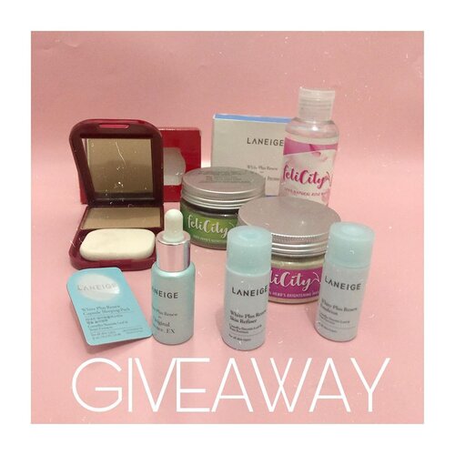 [GIVEAWAY ALERT!]Aku akan bagiin produk2 difoto buat 1 orang yang beruntung. Ehtapii, #jenntangiveaway bakal sering2 jadi keep updated aja yaa!💕..1. Follow @jennitanuwijaya2. Share foto ini ke story, komen GENG RECEH MAU DIBAGI dan tag 3 orang temen3. Aktif di sosmed aku (instagram, youtube, blog)4. Giveaway berlangsung selama 1 minggu, akan diumumin tanggal: 12 juli 2019.GOOD LUCK!.......#clozetteid #cicireceh #giveawayindo #giveawaymakeup #giveawayskincare #recehbanget #bagirecehan #recehkaninstagram #giveawayalert