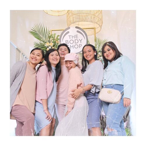 Throwback to our latest #TBSBabes gathering! I had so much fun playing with new makeup 💕 btw @thebodyshopindo has launched their eyeshadow palette & matte lip butter (limited edition!). Soon aku share reviewnya di blog yaa 💕💕.........#clozetteid #cicireceh #tbsbeautybae #thebodyshopindonesia #beautycontentcreator #contentcreators