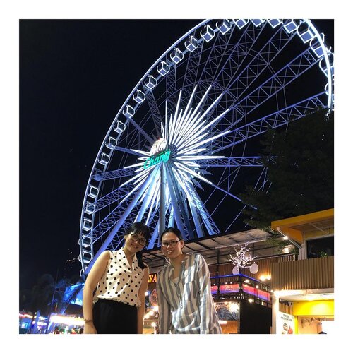 Life is like a ferris wheel. You have to get past your fear to enjoy the view. .......#bangkoktraveler #jenntantraveljournal #clozetteid #asiatiquebangkok #friendshipneverdies #explorebangkok #shortescape #exploreasian