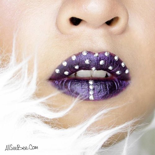 Dark bold lips + studs = 💕

#lipart #stud #studded #wetnwild #wetnwildxbloggerceria #indobeautygram #indonesianbeautyblogger #ivgbeauty #allseebee #clozetteid