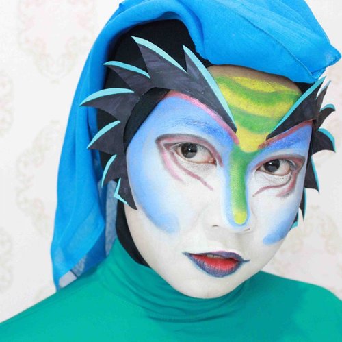This is Lizard makeup from Mystere, one of Cirque du Soleil's show.

For your info, Cirque du Soleil is a circus that combines acrobatic performance, technology and arts together! They are amazing! I hope I could watch their show in person one day.

#mystere #cirquedusoleil #lizard #makeup #facepaint #cidhalloween #clozetteid #ibvsfx #indobeautygram #allseebee #throwback