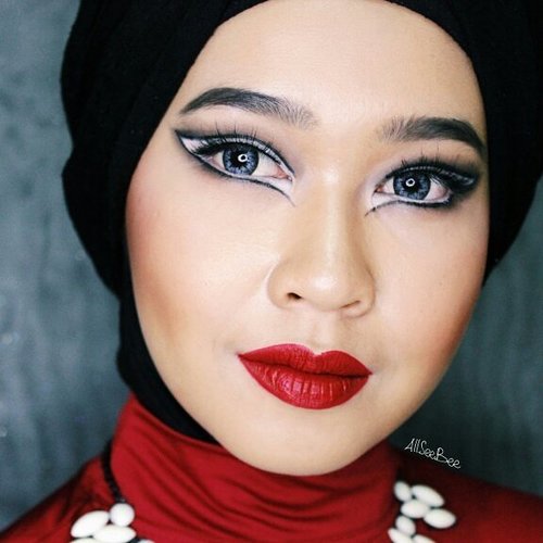 Kali ini mencoba bikin make up mata cut crease yang agak dramatis.#day15 #100daysofmakeupchallenge #allseebee #clozetteid #makeup #hijab #fotd #motd #pancasila
