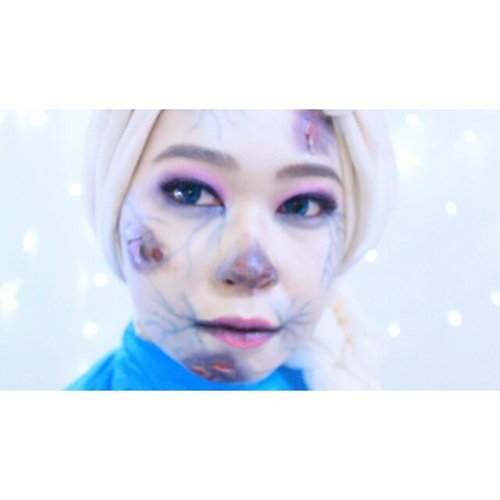 Elsa got frostbite!

Hahaha

I turned her into a zombie frostbite. Check it out on my blog and my Youtube channel. Just klick this link http://goo.gl/aUqCNE (or on my bio)

#elsa #frozen #frostbite #makeup #ClozetteID