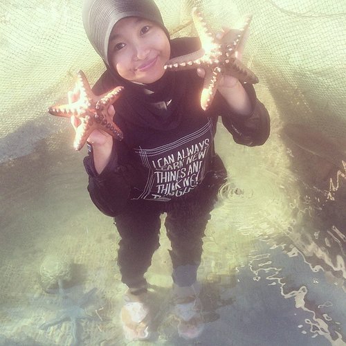This is my starfish... where is yours?? So lovely... #clozette #clozetteid #holiday #travelling #traveller #trip #instamag #instagram #instapic #instatravel #cute #starfish #karimunjawa #karimun