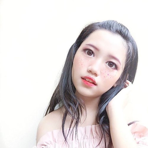 Love this #zawachin look from @makeupplus_id 😍😍😍
.
.
#clozetteid #zawalook #japanmakeuplook #motd #makeup #makeupjunkie #bestoftoday #l4l #style #beautyblogger #beauty #makeupplus #makeupplusapp #makeupplusid #sakuralook #sakuramakeup #instadaily #like4like #ulzzang #kawaii #styleblogger #selfpotrait #selfie