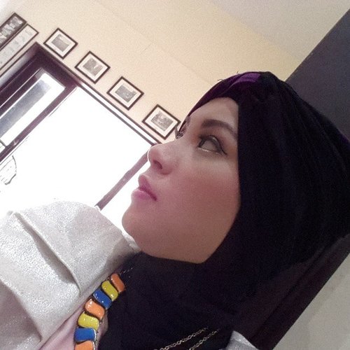 Another one!#hotdseries2 #HOTDseries2 #ClozetteID #clozetteid #ScarfMagz #scarfmagz #hijabtutorial #hijabers #hijabphotocontest #fashion #fashioneditorial #indonesian #lookbookindonesia #hijabers #hijab #instapic #instamag #instadaily #dailyhijab #dailyphoto