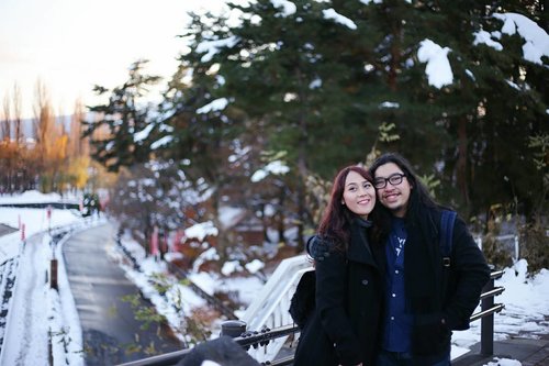 Ketika dua menggenapkan
Karena ganjil tanpa kamu.

#jejaksajak #nyarispuitis #syairberbisik #aksararasa #kotakkatapuitika .
.
.
.
#HuboyWaifuTravelJournal
#HuboyWaifuInJapan #HuboyWaifuJalanJalanJapan #ClozetteID #Lifestyle #Travel #Japan #Kawaguchiko #Snow #WinterInNovember #Travelgram #Instatravel