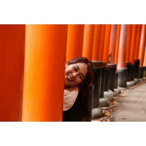 "Hide & Seek"

Crimson Gate, Fushimi-Inari.
(Expression Series)

#HuboyWaifuTravelJournal
#HuboyWaifuInJapan #HuboyWaifuJalanJalanJapan #ClozetteID #Lifestyle #Travel #fushimiinari #Japan