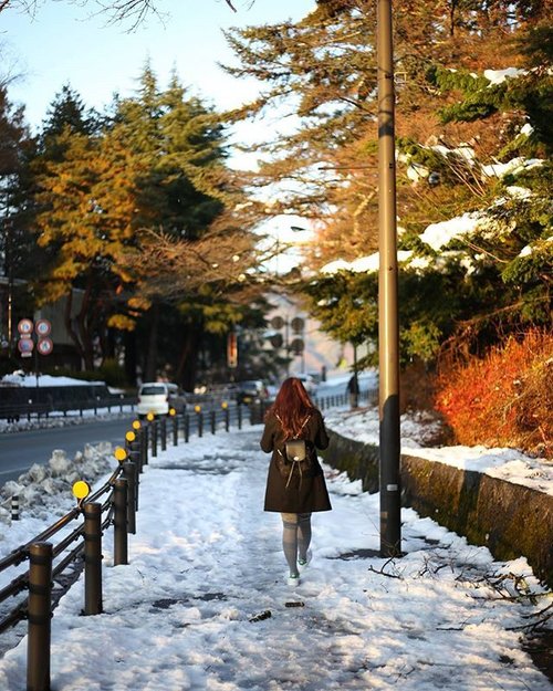 I left my footstep, i bring back the memories 👣🍁🍂
.
.
.
#ClozetteID #Lifestyle #Travel #Japan #Kawaguchiko #Snow #WinterInNovember