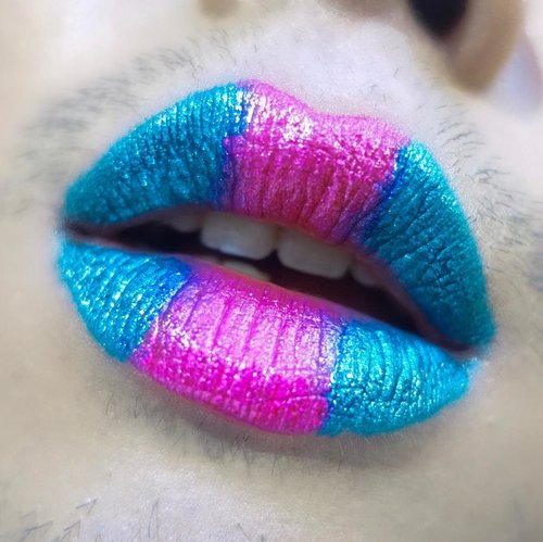 Once in a while, i love to post a lip swatch, not because i think my lipstick application is perfect, nor because i think my lips has good shapes. Simply because i like the art of taking the pic 💙
•
Not-so-colorblock lips using @nyxcosmetics_indonesia Cosmic Metals in two shades:
center 👉🏻 Fuchsia Fusion
Sides 👉🏻 Electromagnetic
•
Love the pigmentation, as you guys can see it. Even though it has a gloss finish, it is super long last and won't budge even after a couple of cigarettes (and please don't focus on the smoking fact 😏) •
Absolutely love this kind of lip cream for special occasion like @we.the.fest 2017, and let me once again thank @nyxcosmetics_indonesia for taking me to this wonderful and unforgettable three days journey 💙
.
.
.
.
.
.
.
.
#nyxcosmetics #chromatics #nyxcosmeticsid #cosmicmetals #nyxcosmicmetals #menwithmakeup #malebeauty #ibv #indobeautygram #clozetteid