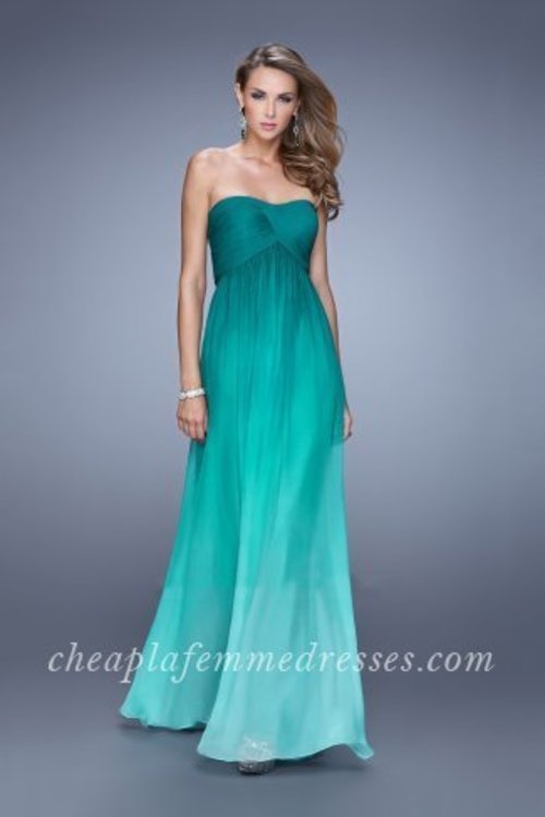 Beautiful La Femme 20986 ombre chiffon dress with a modified sweetheart neckline and gathered empire waist. The bodice is asymmetrical pleated and the back of the dress has a small diamond opening. This dress is perfect as a Homecoming Dress, Wedding Guest Dress, Prom Dress, or a Special Occasion Dress.
 
Size: Standard Size or Custom Made Size
Closure: Back Zipper
Details: Ombre, Open Back, Bra Cups
Fabric: Chiffon 
Length: Long
Neckline: Strapless Sweetheart 
Waistline: Empire 
Color: Jade
Tag: Jade,Ombre,Long,Strapless,Prom Dresses,La Femme 20986