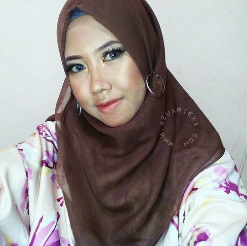 Happy Eid Mubarak! Tap link on my bio for the details of these makeup look beauties 😘#plgbeautyblogger #iftarmakeuplook #PalembangBeautyBloggerMakeupChallenge #PBBIftarMakeup #clozetteid