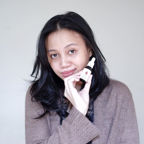 HAPPY BIRTHDAY @elsheskin!! #Elsheskin ulang tahun yg ke 6th loh gengs. Semoga Elshe bisa terus melakukan inovasi produk yg kece yaa!_____Ini bare face gue setelah beberapa hari pake Radiant Serum, seneng banget ternyata cocok di kulit gue~——Oiya, gue banyak dapet temen baru plus pengalaman baru selama gabung di #ElsheSquad #ESQ2, seru banget ❤️——Well, once again happy birthday Elsheskin!! #clozetteid #beautybloggerindonesia