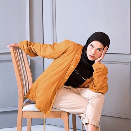 Mba Dian, sekarang pakai hijab?__________________#karincoyootd#hijabmodesty#clozetteid