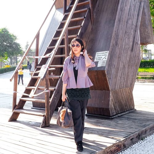 One of my favorite outfit from @standforwoman when I went to Trojan Horse.
.
. .
Hop over to myculinarydiary.com/TRAVEL to see my experience in abroad.
#sisytravelingdiary #traveljourney #ootd #ootdfashion .
.
.
.
.
#clozetteid #wisata #travel #igtravel #travelgram #buzzfeed #europe #holiday #turkey #trojan #cappadocia #kapadokya #dametraveler #trojanhorse #photography #photooftheday #foodoftheday #horse #museum #photoshoot #fujifilm #beautifuldestinations