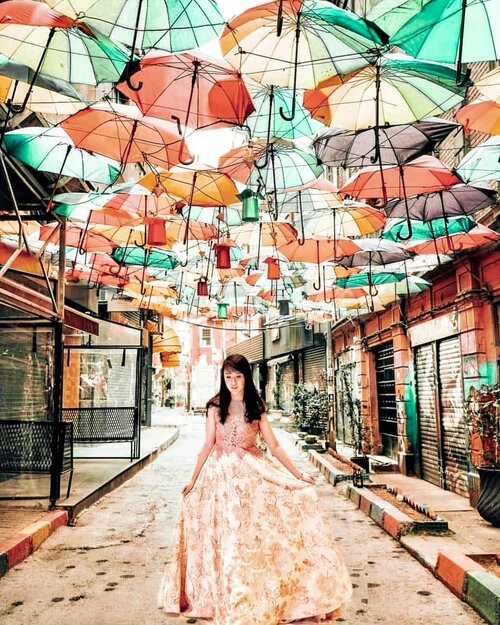 Throwback to my most favorite country :Turkey!
So many beautiful places for OOTD and so peaceful ❤❤❤
.
.
Check out myculinarydiary.com for more awesome posts!
#sisytravelingdiary
.
.
.
.
.
.
#ootd #photooftheday #beautifuldestinations #lookbook #syahrini #japan #cinderella #wisata #travel #igtravel #travelgram #buzzfeed #europe #holiday #turkey #turkiye #cappadocia #kapadokya #clozetteid #dubai #photography #photooftheday #foodoftheday #dresspesta #photoshoot #fujifilm #beautifuldestinations