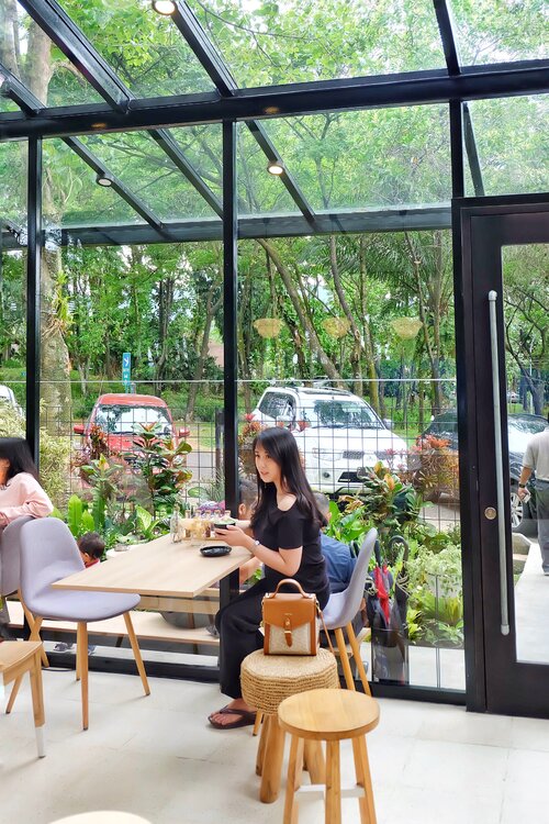 Popolo Coffee, Sentul