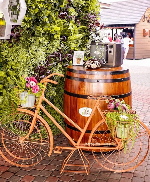 My pretty little corner
.
.
.
.
.
.
.
#clozetteid #valentinesday #valentine  #travel #igtravel #travelgram #buzzfeed #europe #prettycorner #bike #italy #cappadocia #milan #gadingfestival #bicycle #photography #photooftheday #foodoftheday #photoshoot #fujifilm #beautifuldestinations