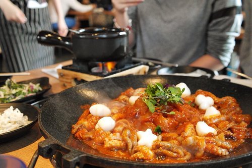 🐙🐙🐙🐙🐙🐙🐙🐙🐙🐙🐙🐙🐙🐙•••#eatwithtorquise #TQinKorea #clozetteid