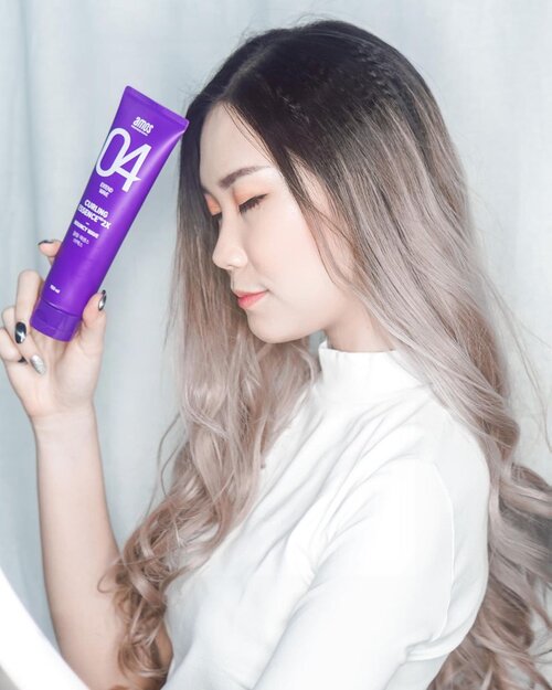 Rahasia rambut on point ala artis korea 😉@charis_celeb Curling Bounce 2X ga hanya bkin curly mu tahan lebih lama, tapi juga melindungi rambut dari panasnya catokan 👌🏻Wanginya enak dan cara pakainya hanya di usapkan ke rambut sedikit saja. Uda wangi, rambutnya on point lagi. Lebih percaya diri deh 🙌🏻 Lg Disc jadi 210 untuk 150ml !!! Cuss lgsg visit store charisku “amandatoruise” / Klik link di bio dan pilih Charis 💋....#Clozetteid #SurabayaBeautyBlogger #BloggerSurabaya #Charisceleb #WorkWithTorquise