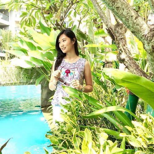 Challenge yourself everyday to do better and be better. 😊
🌱 Growth starts with a decision to move beyond your present circumstances. 
Have a great Saturday 💕 #photograph #meinframe #ClozetteID #holiday #trenaya #vacation #bali #summervibes #summer #isweariwear #indonesiafashionlook #like4like #aboutalook #picoftheday #outfitoftheday