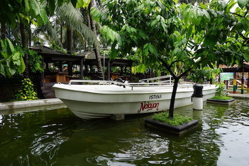 Kapal di Restoran Istana Nelayan.
#ClozetteID
#StarClozetter