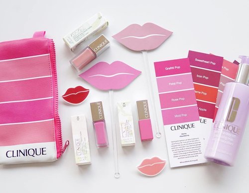 Whoaaa it's been 2 weeks since I came to @cliniqueindonesia event with my dearest blogger friends. And I'm in love with the gifts they gave us. I got two Clinique Pop Liquid Matte: Petal Pop and Cake Pop, Clinique Pop Matte: Mod Pop, Take The Day Off Cleansing Milk and of course the cute pinky pouch from Clinique. Hoping to do swatches sooon. 💕✨💖
#PlayWithPop 
#MixandMatte
#CliniqueID
#CliniquePopMatte
#ClozetteID
#StarClozetter