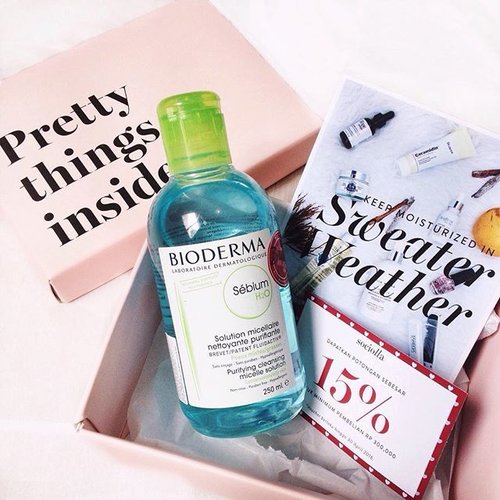 Miracle in the bottle ✨ Bioderma has become my favorite makeup remover since forever. Thank you for the gift @sociolla, i will review it soon on my blog 💕...#clozette #clozetteid #sociolla #sociollapinkbox #sociollabox #sociollablogger #lifestyleblogger #beautyblogger #bioderma #biodermasebium #makeupremover #beautiary