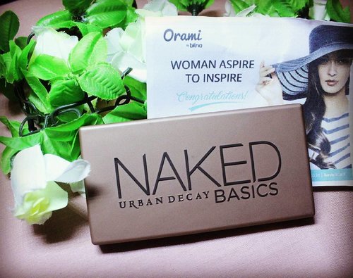 My dream beauty product from @orami_id and @clozetteid has arrived yeaaayyy.🎁🎉😍😘 Thankyou @orami_id dan @clozetteid buat hadiah naked basicsnya. Syukaaa sekali 😍😘 #oramilife #clozetteid