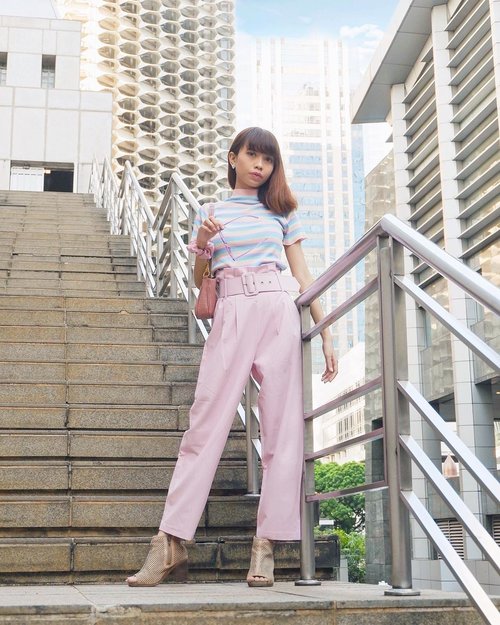 Have a good day everyone☀️
Wearing cute top from @sweetsimple_id and fav pants from @pomelofashion 💜💗 #Pomelogirls 
( tap for details )
.
.
.
.
.
#whatiwore #bloggerstyle #fashion #styleblogger #fashionblogger #ootd #lookbook #ootdindo #ootdinspiration #style #outfit #outfitoftheday #clozetteid