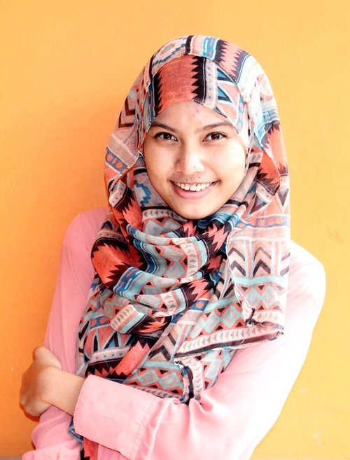 This is my style, how about you ? #ClozetteID #ColorfulHijab
