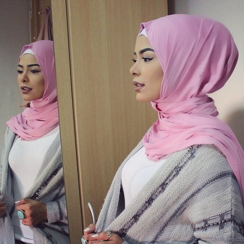 pink hijab inspiration