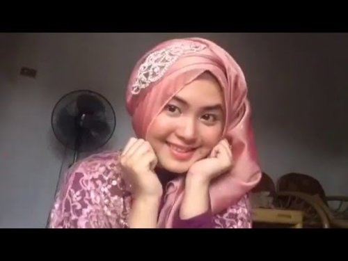 #1 Tutorial Hijab Wisuda / Pesta Kondangan Pashmina Simple by @olinyolina - YouTube