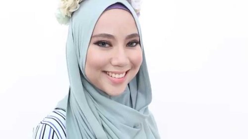 POPLOOK Hijab Tutorial 10 - Aida Jersey Headscarf - YouTube