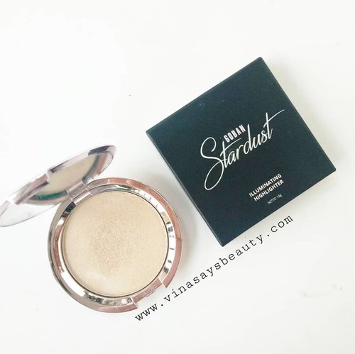 It's like star dust, but it's on your face. So sparkle, so gorgeous.

This is my first local highlighter from @gobancosmetics and I fall in love with the texture and consistency.

Full review on my blog. Click link on my bio!

#vinasaysbeauty #vsbxgoban #gobancosmetics
.
.
.
#highlighter #stardust #makeup #shimmer #motd #makeupoftheday #makeup #clozetteid