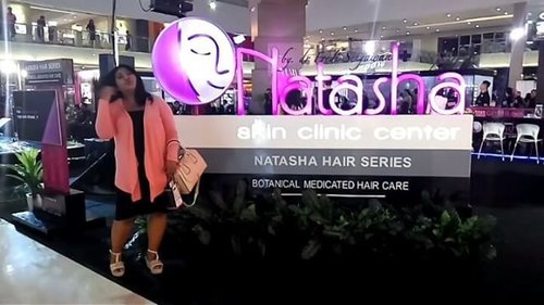 Thanks making my hair fabulous tonight.

@natashaskincare

#vinasinevent #NatashaSkinClinicCenter #NatashaHairSeries
.
.
.
#fabulous #hairtreatment #hair #blowdry #balievent #acarabali #balibeautyblogger #potd #clozette #clozetteid