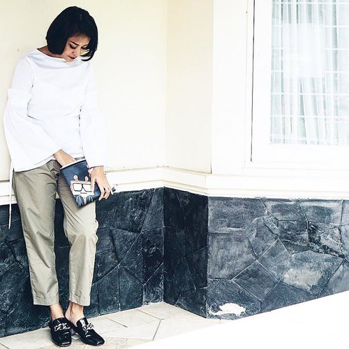 Basic outfit
.
.
.
.
#comfyoutfit #style #ootd #ootdindo #wiw #wiwt #monochrome