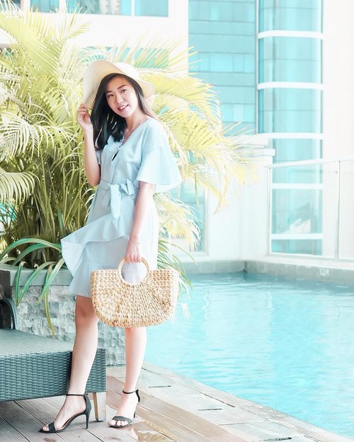 You don’t always need a plan. Sometimes you just need to breathe, trust, let go, and see what happens - Mandy Hale.
.
.
.
📷 @mgirl83 👗 @ladiespickcouture
👜 @ratatia_bags
.
.
.
#casualstyle #potd #lotd #summerootd #styleXstyle #wiwt #wiwtindo #ootdindo #outfithariini #lookbookindonesia #ootdholic #ootdindonesia #clozetteid #fashionindonesia #ootdmagazine #pootd #lookbook #igdaily #dailylook #ootd #postthepeople #styleinspiration #styleblogger #blogger #bloggerindo #istyleindonesia #istyleid