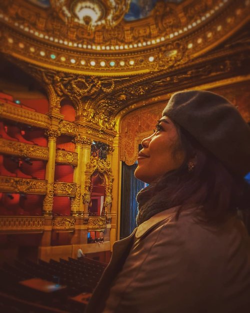 To find the real story behind the Phantom of the Opera, one must return to its original stage: the Paris opera house, also known as the Palais Garnier
.
Kebayang sih klo bisa tampil di tempat ini pasti 'rush adrenaline'
.
#clozetteid #travelling #travelaroundtheworld #europetravel #europetrip2019 #dsywashere #dsybrangkatlagi