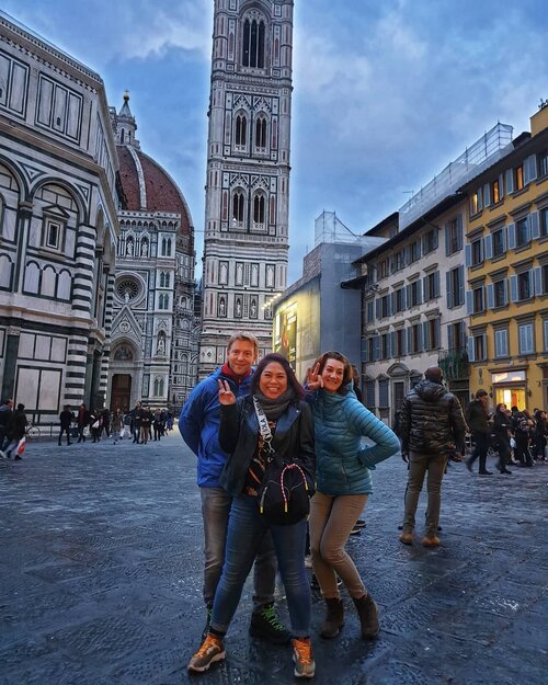 Photobomb 👨‍👩‍👧
.
When take this picture and suddenly this couple came and make pose. Jadi kayak foto sama bule ya 🤣🤣🤣🤣 .
#clozetteid #travelling #travelaroundtheworld #florence #firenze #italy #italy🇮🇹 #wheninflorence #dsywashere #dsybrangkatlagi