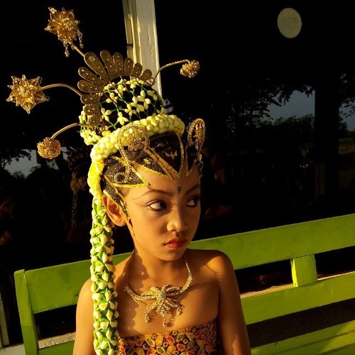 #nofilter 
love the #sunshine 
#bride #clozetteid #javanese #indonesian #traditional #paesageng #photooftheday #instagood