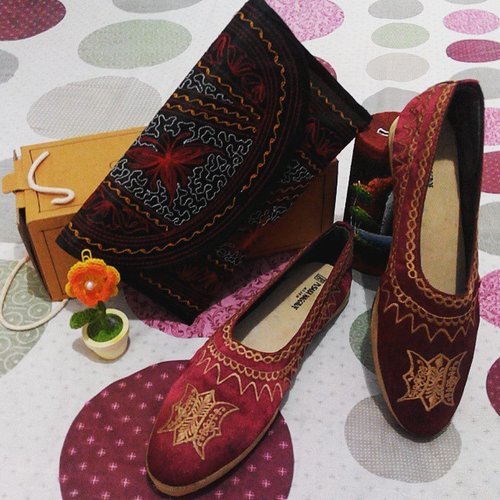 Handmade from Aceh, couples was gorgeous.. sampai sayang buat dipake #COTW #clozetteid #SHOESLOVER #Handmade #acehpoenya