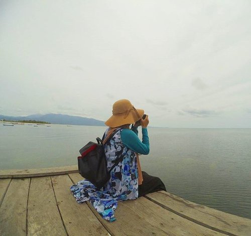 I love that feeling when you first start to fall for someone, it's a feeling so lovely and magical ❤

Loc : Pulau Sagori , Kabaena Barat
Sulawesi Tenggara

#indonesia #sulawesitenggara #pulausagori #beach #beautiful #bbloggerslife #travelblogger #travelling #clozetteid #clozettedaily