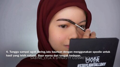 Ada yang kesulitan bikin alis? Nah disini aku kasih sedikit tutorial gimana bikin alis pakai eyebrow cream dari @qlcosmetic ini eyebrow cream yang bener2 smudgeproof dan waterproof. Produk lokal satu ini kualitasnya gak kalah sama produk luar. Video first impression eyebrow cream ini udah bisa kalian tonton di channel youtube aku ya.