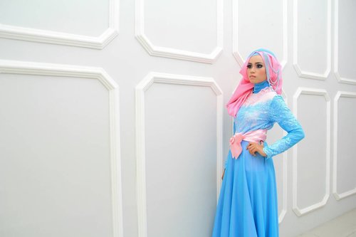 Mix blue color with baby pink, with natural make up, and simply Tutorial hijab #HOTD #ScarfMagz #ClozetteID