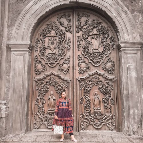 Bukan iklan baju tapi banyak banget yg nanyain baju gue pas gue ke Philippines.. ini baju produk india yg suka gue jastipin di @khanaroundtheworld bagusss khaaaann wkwkwkw
.
.
.
.
.
.
.
#khansamanda #Philippines #manila #wonderful #beautifuldestinations 
#khansamandatraveldiary #travel  #travelphotography #travelblogger #indonesiatravelblogger #travelgram #womantraveler #travelguide #travelinfluencer #travelling  #wonderful_places #indtravel #indotravellers #exploreindonesia #bestplacetogo #seetheworld #solotravel  #clozetteid #sanagustinchurch