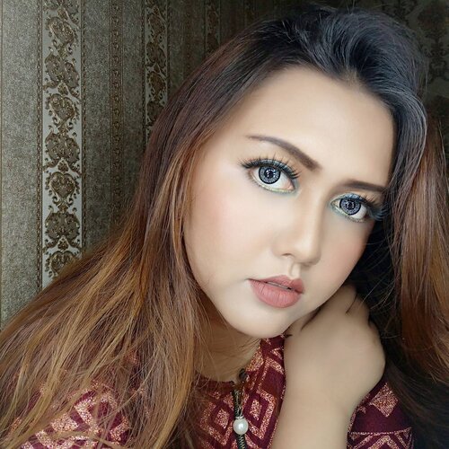 Makeup mode: ON💋
.
.
.
.
.
.
.
.
.
.
.
.
.
.
.
.
.
.
.
#clozetteid #khansamanda #beautynesiamember #makeup #boldmakeup #hudabeauty #blackandwhite #beautyblogger #beautyvlogger #youtuber #indobeautygram #ivgbeauty #beautyvideo #makeuptutorial #beautytutorial #makeup #beautyguru #lykeambassador #beautyvideo #videooftheday #9gag #dagelan #makeupaddict #makeupjunkie #indobeautyvlogger #bloggermafia #makeupoftheday #nudemakeup #makeupparty #makeupwisuda