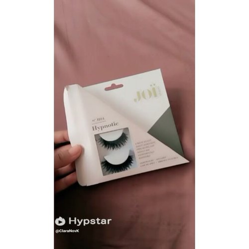 The packaging its so elegant and worth it in every penny that you spent. Cant believe it how good this fake eyelashes into my eye! My eyes is already big, but it looks so natural on eyes. Feels like wearing my own eyelashes.. ❤❤❤
@tha_lovistha @Hypstar.Indonesia #Hypstarindonesia #beauty .
.
.
.
.
#likeforlike #like4like #tagsforlike #beautyvlog #videovlog #clozetteid #clozette #beautyblogger #bloggerindo #vlog