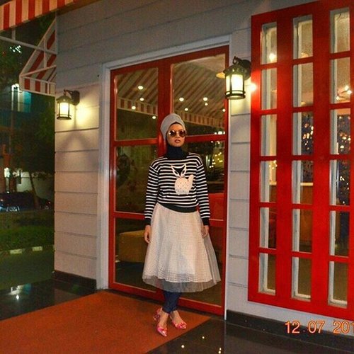 Lookin playful with a combination of sweatshirt, short skirt, and shades 😎#ClozetteID #OOTD #CASUAL